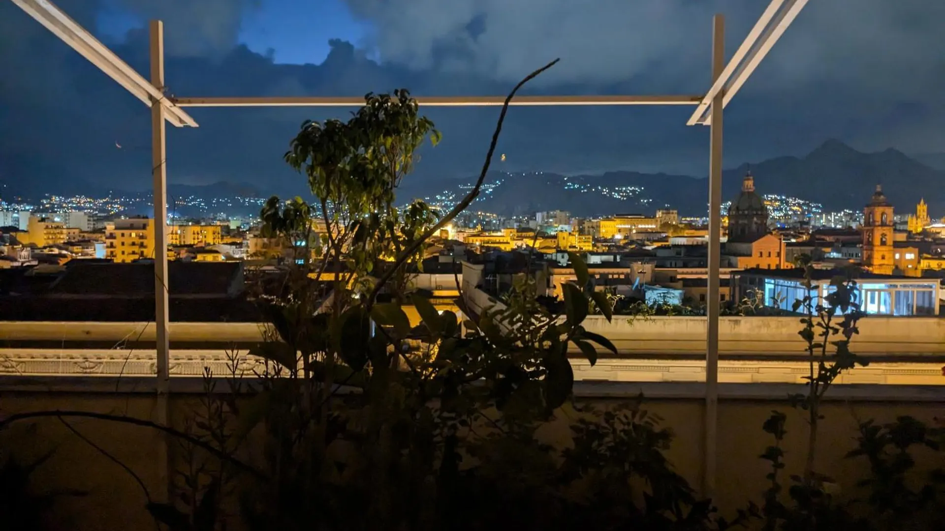 Maqueda Apartment Palermo 0*,  Italy