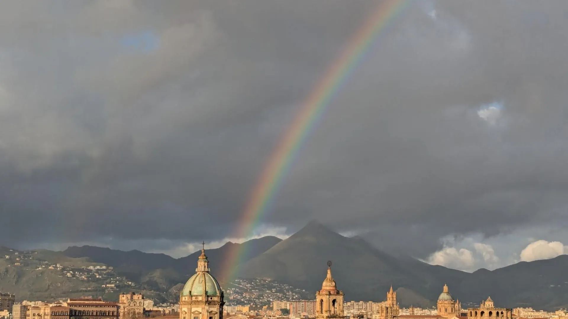 Maqueda Apartment Palermo Italy