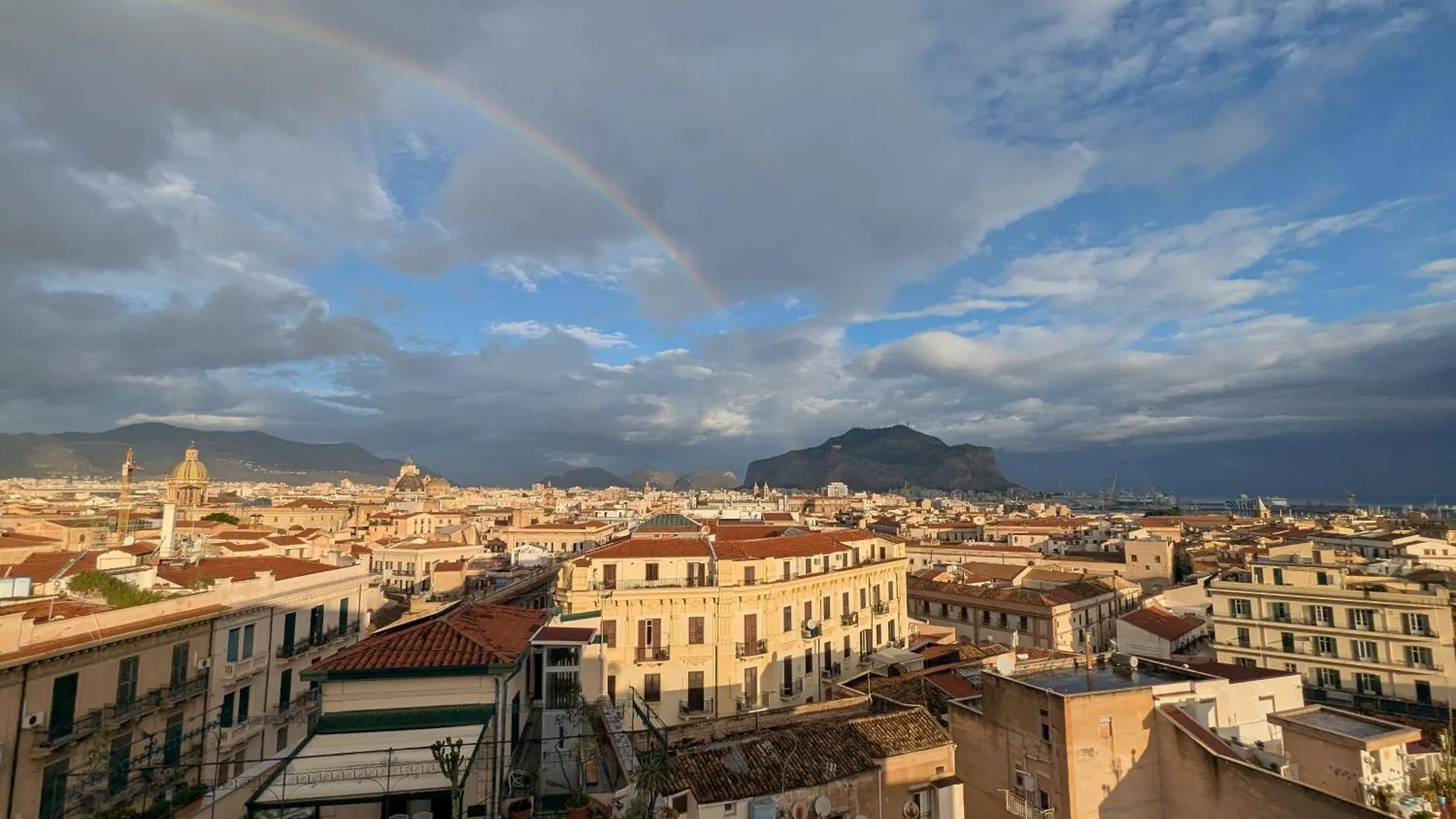 Maqueda Apartment Palermo 0*,  Italy