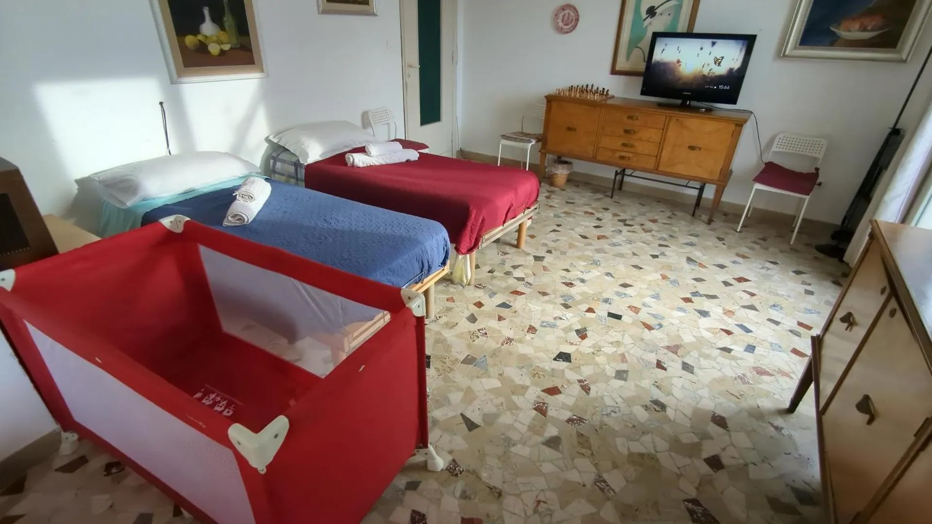 Homestay Maqueda Apartment Palermo
