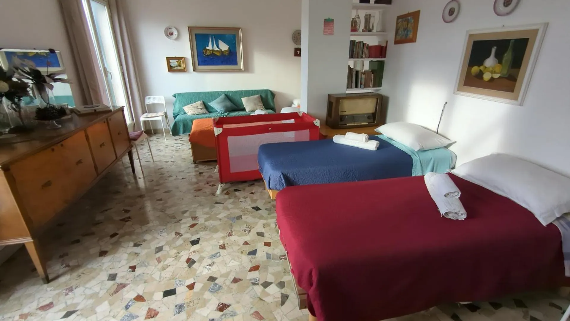 Maqueda Apartment Palermo Homestay